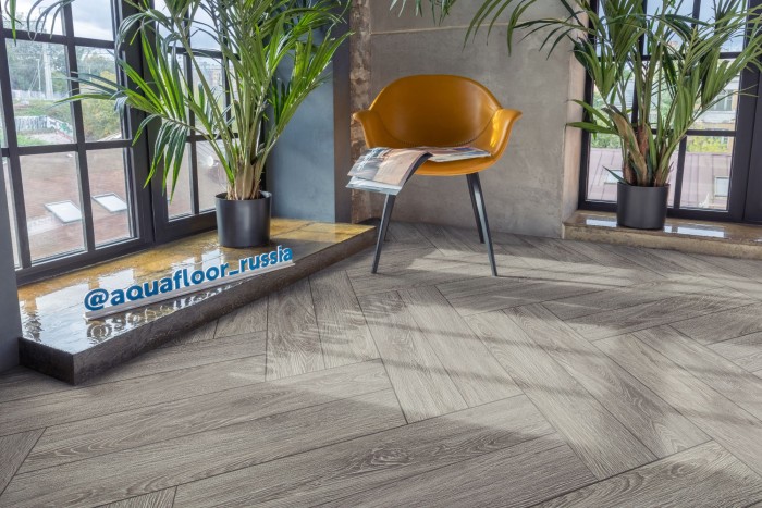 Виниловый SPC ламинат AQUAFLOOR Space Parquet Light (Click) AF4513PQL (610x122x4.5 мм)